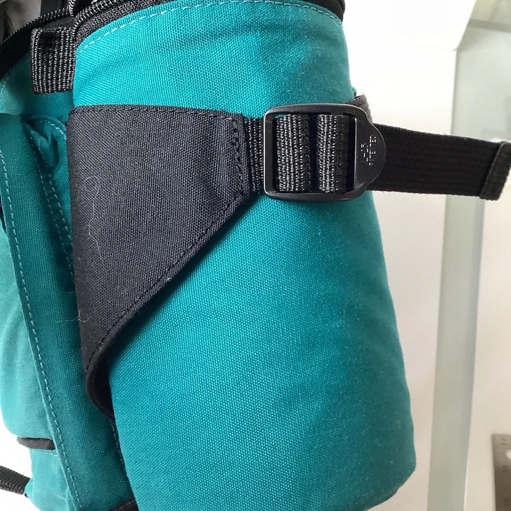 LOWEPRO OFF ROAD MULTI CAMERA SHOULDER BAG W/ SIDE LENS CASES GREAT CONDITION
